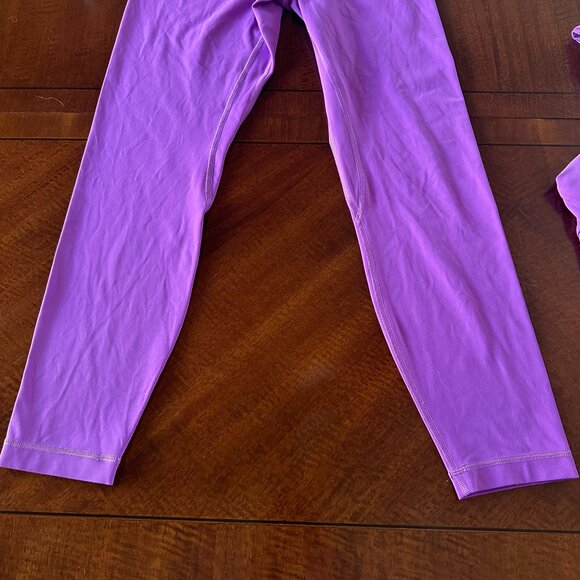 Lululemon Purple Leggings & Tank Set Size 8 Top 8 Pants 8 Workout Yoga - Picture 5 of 7